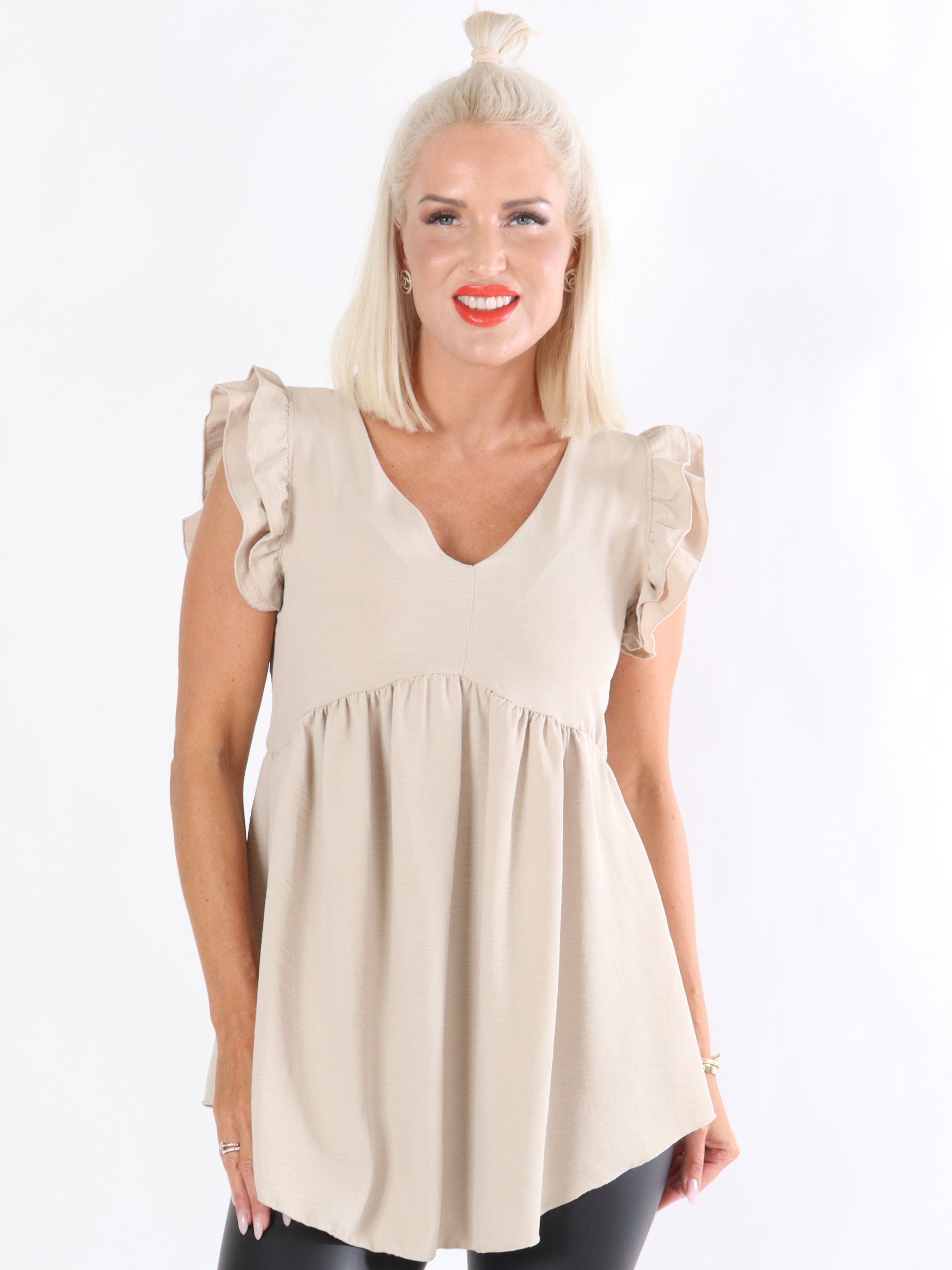 Majse - Tunika med sömnad under bröstet och fina volangärmar